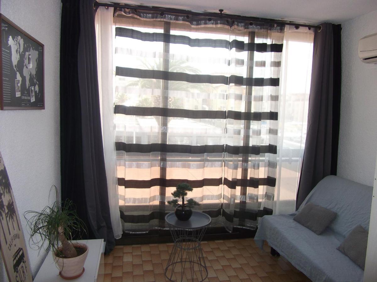 Studio sur le port, climatisation, wifi, piscine, lave-linge Gruissan Esterno foto