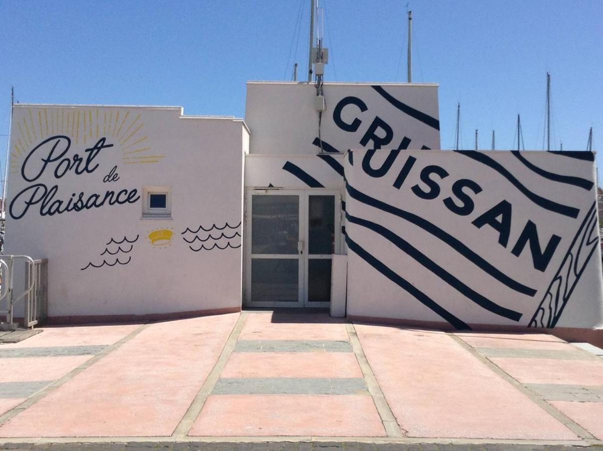 Studio sur le port, climatisation, wifi, piscine, lave-linge Gruissan Esterno foto