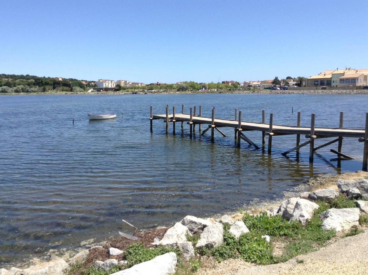 Studio sur le port, climatisation, wifi, piscine, lave-linge Gruissan Esterno foto